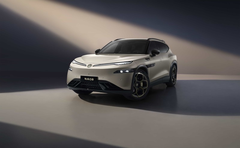  大众汽车与小鹏合作首款车型，与众08正式量产；中德技术融合开启新篇章。 汽车科技