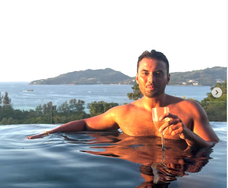 英国真人秀男星泰国普吉意外离世;酒店监控曝焦躁身影,死因待尸检确认 娱乐新闻