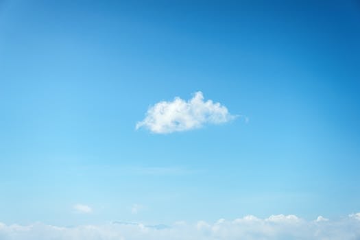 回购期限临近尾声；近岸蛋白调整价格上限以适应市场变化。