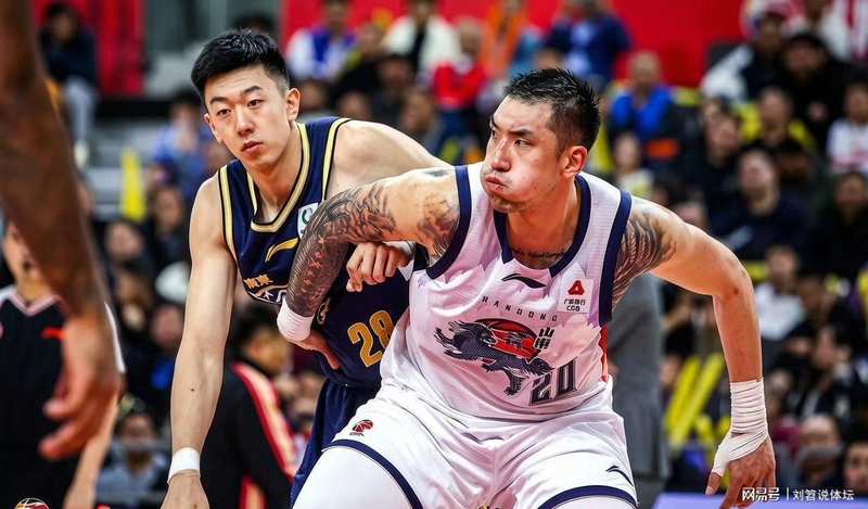 面对赛场变数的焦虑心态:如何理性看待主队连番挑战 情感心理