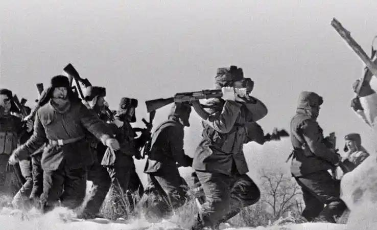  核阴云下的战略博弈：1969年中苏危机的深层逻辑与技术分析 新闻