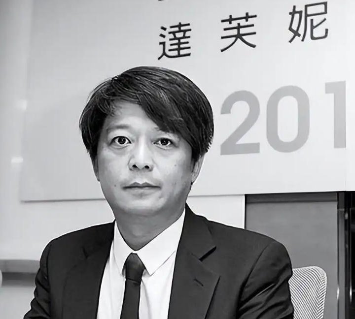  从市值158亿到仙股的八年沉沦：达芙妮两轮家族内斗复盘与品牌授权模式深度拆解 企业服务
