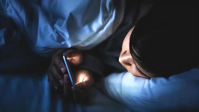  当生命的警钟敲响：三位年轻人的生死逆转与健康觉醒 健康养生